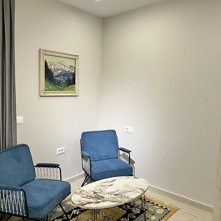 Lyden Hotel Голем Екстериор снимка